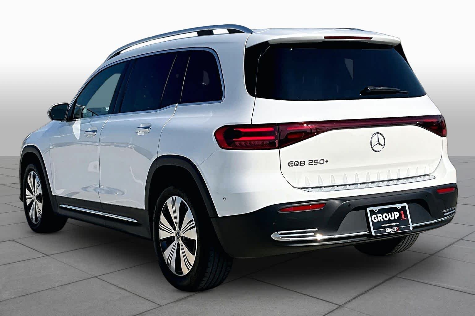 Used 2024 Polar White Mercedes-Benz EQB 250+ image 11