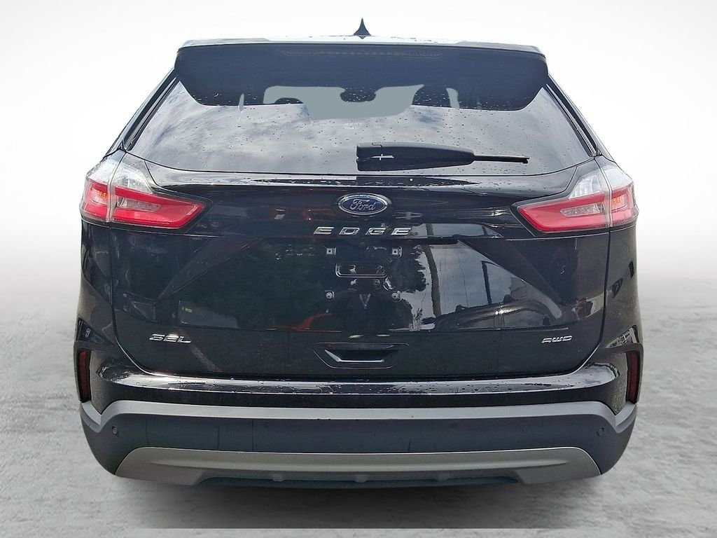 Used 2024 Black Ford SEL image 5