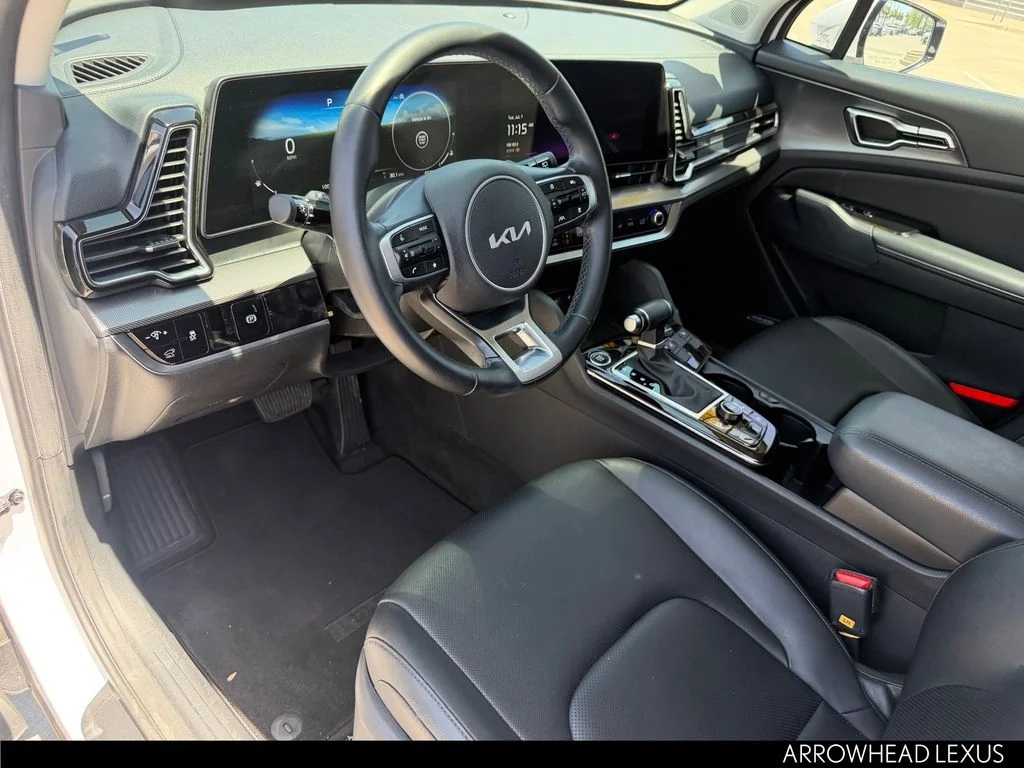 Used 2023 White Kia SX image 15