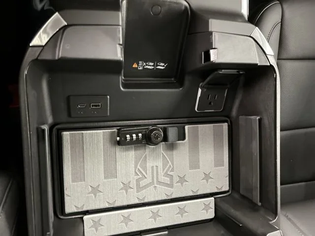 2025 Chevrolet Silverado 1500 LTZ - Photo 21