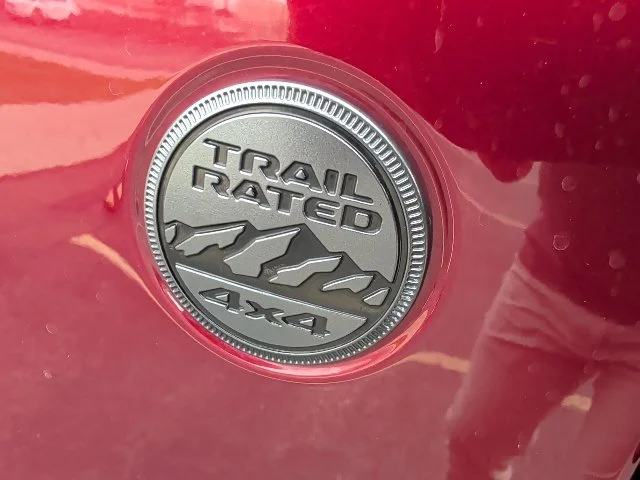 Used 2021  Jeep Unlimited Sahara High Altitude image 9
