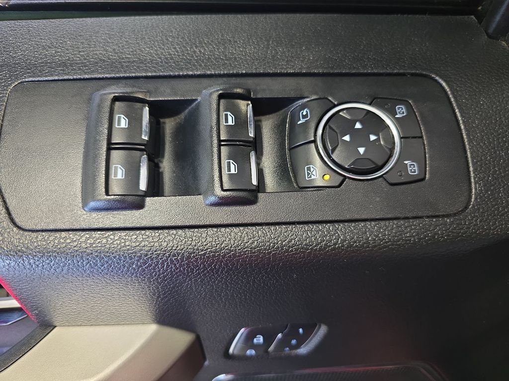 Used 2015 Red Ford Lariat image 29