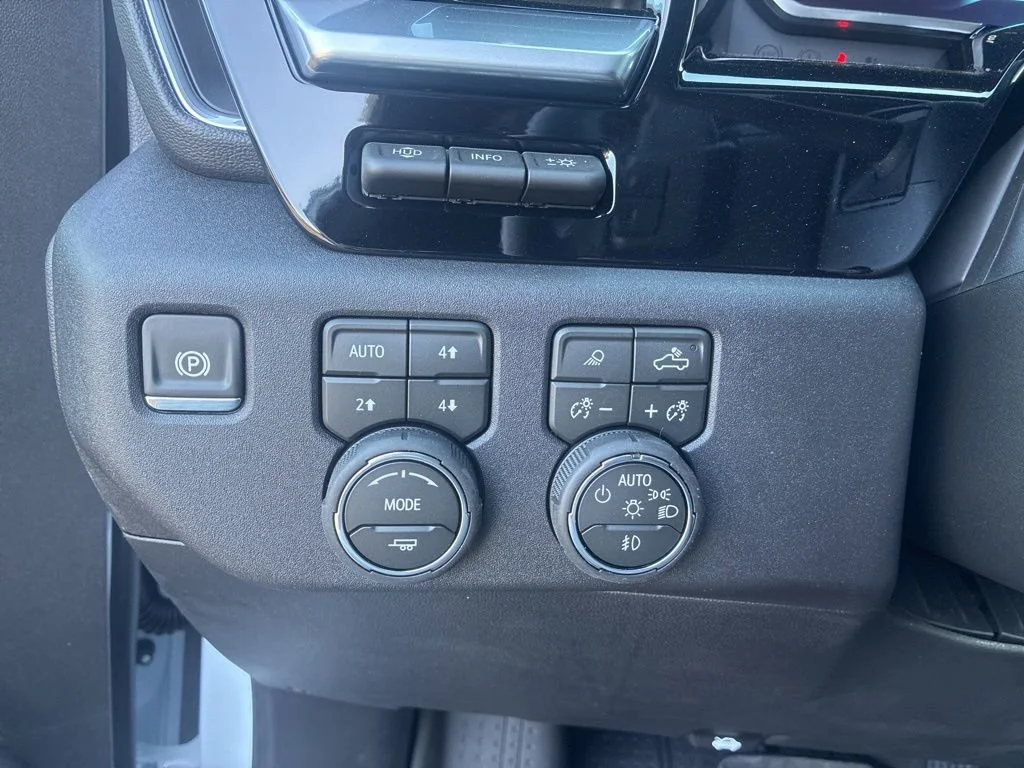 2026 Chevrolet Silverado 1500 High Country - Photo 12