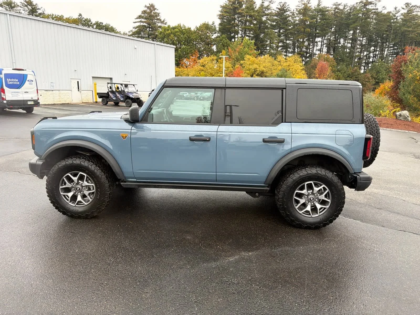 Used 2025 Azure Gray Metallic Tri-Coat Ford Badlands image 14