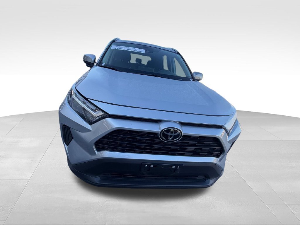 Used 2025 Silver Toyota XLE image 10