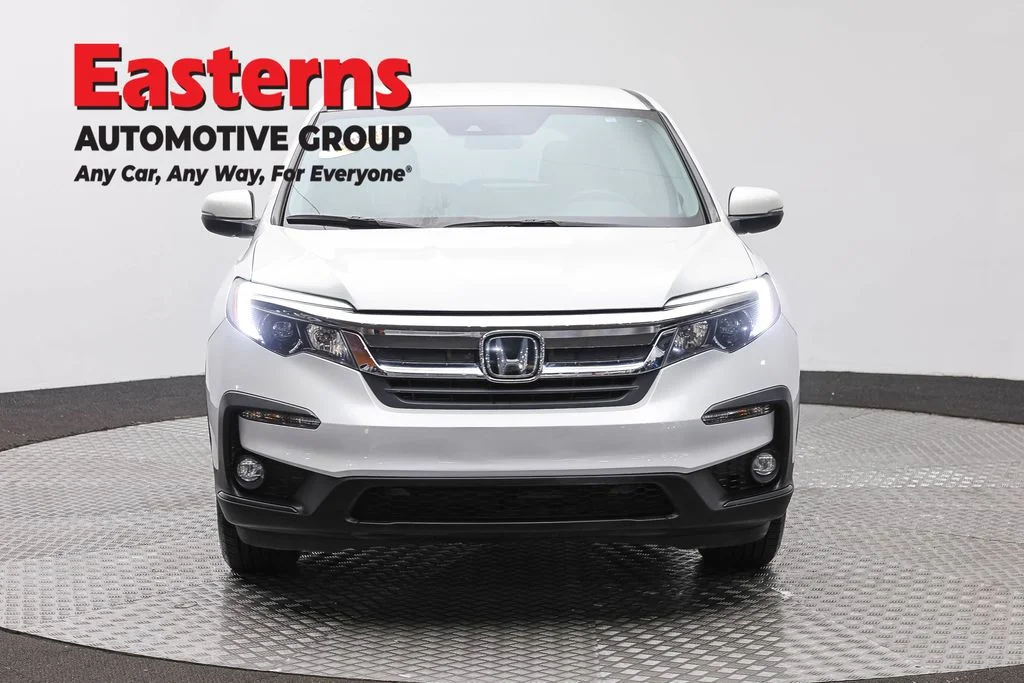 Used 2021 White Honda EX image 3