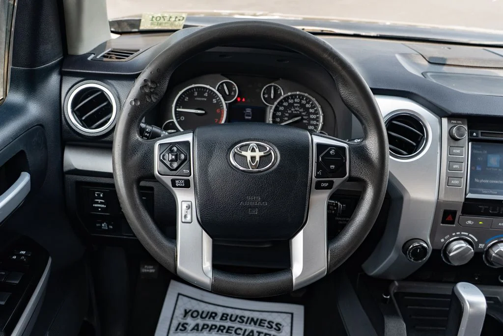 Used 2016 Magnetic Gray Metallic Toyota SR5 image 15