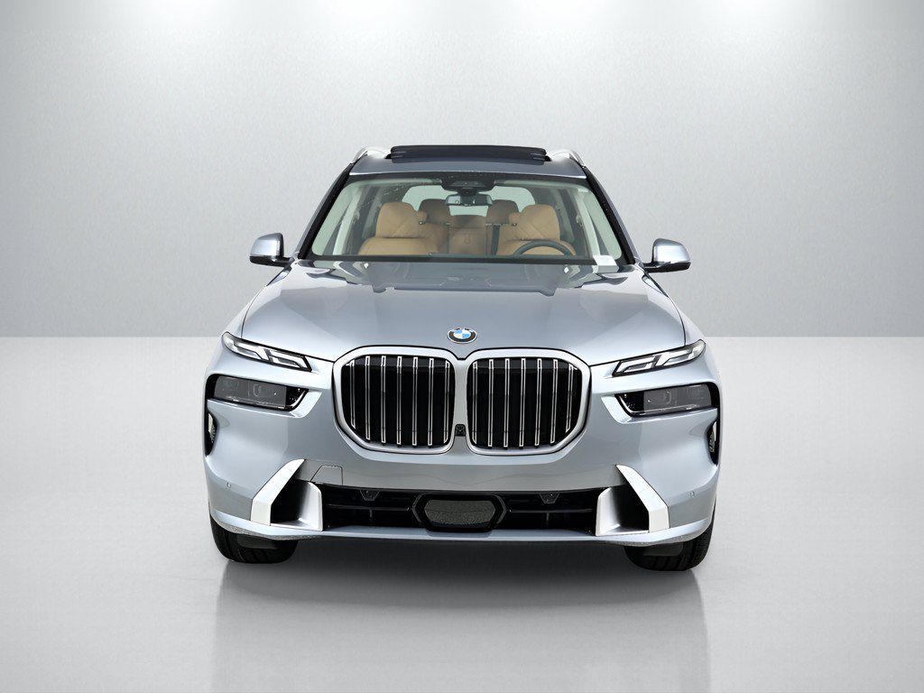 Used 2026 Skyscraper Grey Metallic BMW xDrive40i image 3
