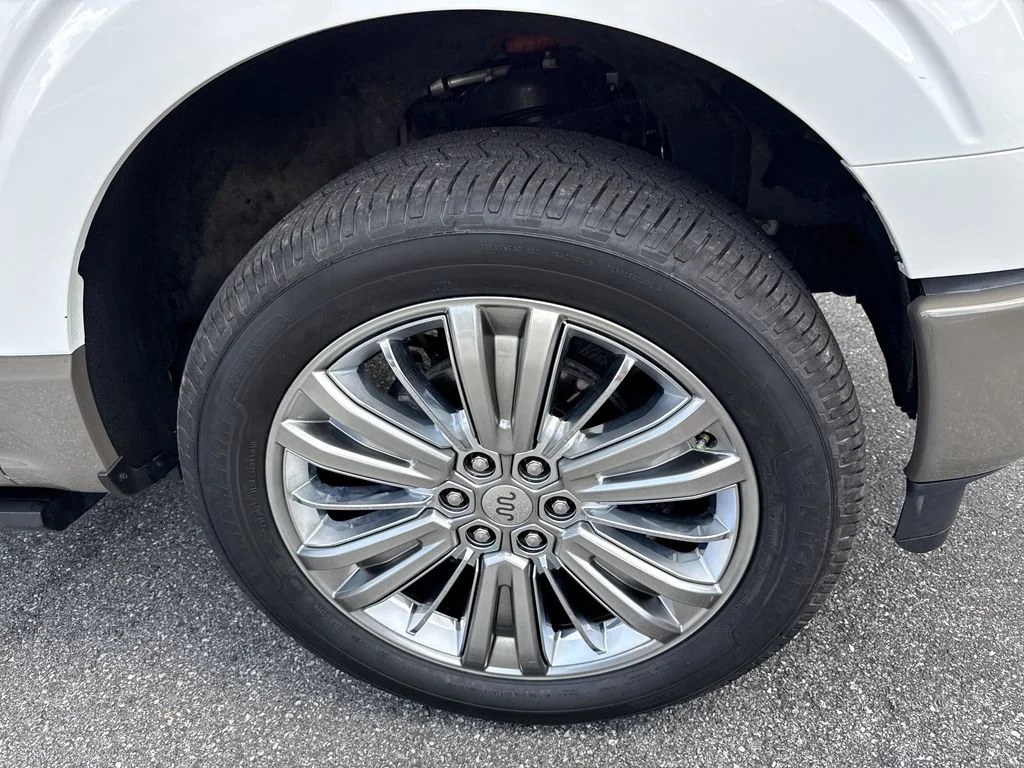 Used 2025 White Ford King Ranch image 13