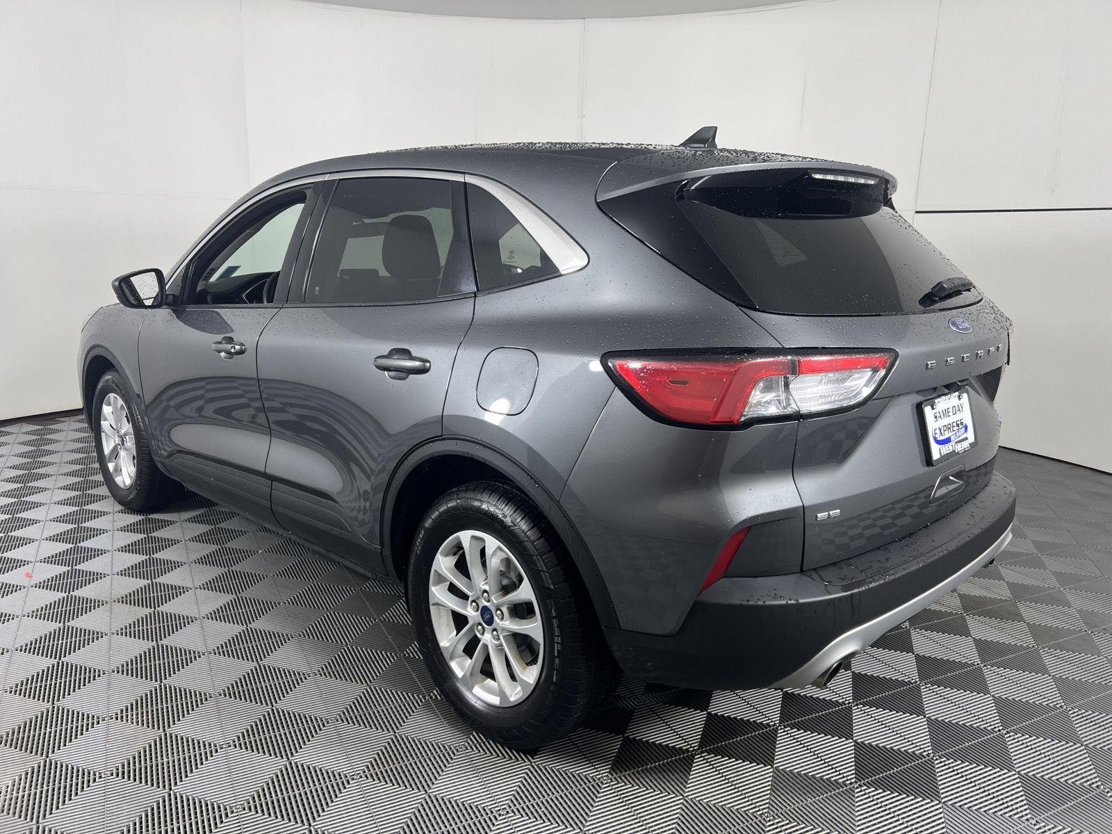 Used 2022 Carbonized Gray Ford SE image 10