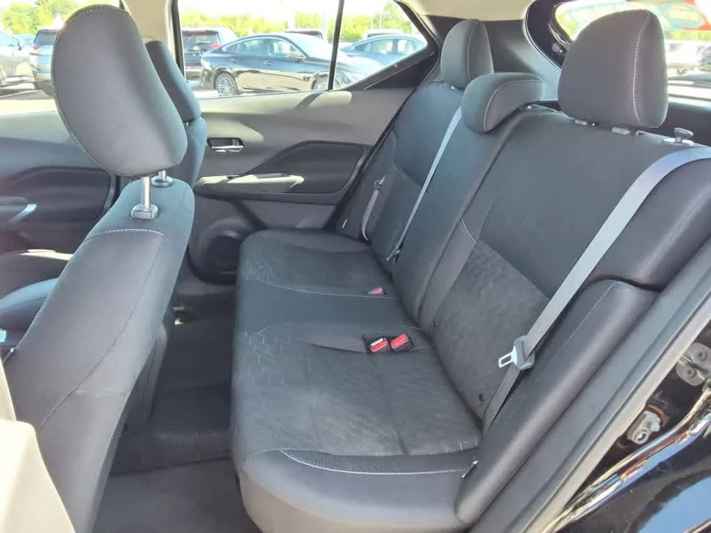 Used 2023 Super Black Nissan SV image 7