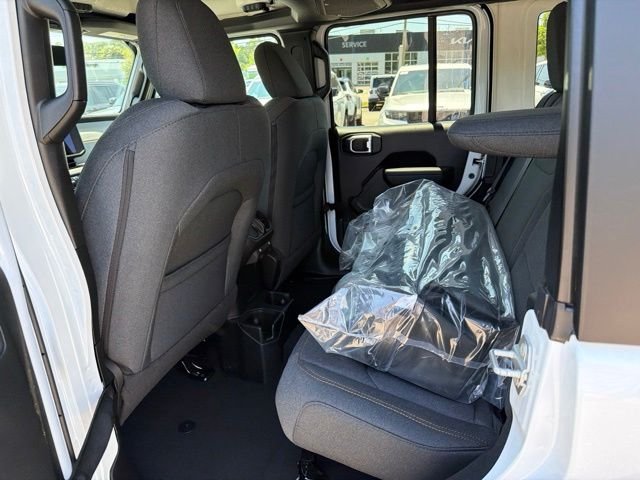 New 2026 Bright White Clear-Coat Exterior Paint Jeep Sport S image 7