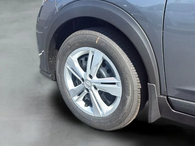 Used 2025 Gray Nissan S image 13