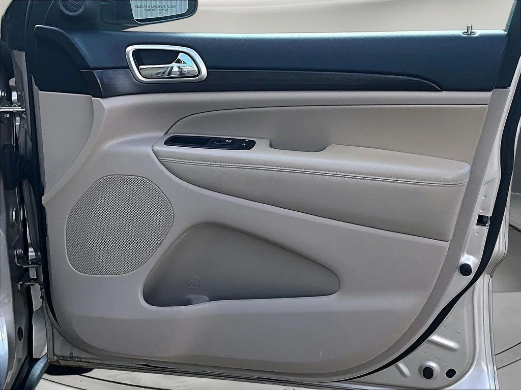 Used 2014 Beige Jeep Laredo image 28