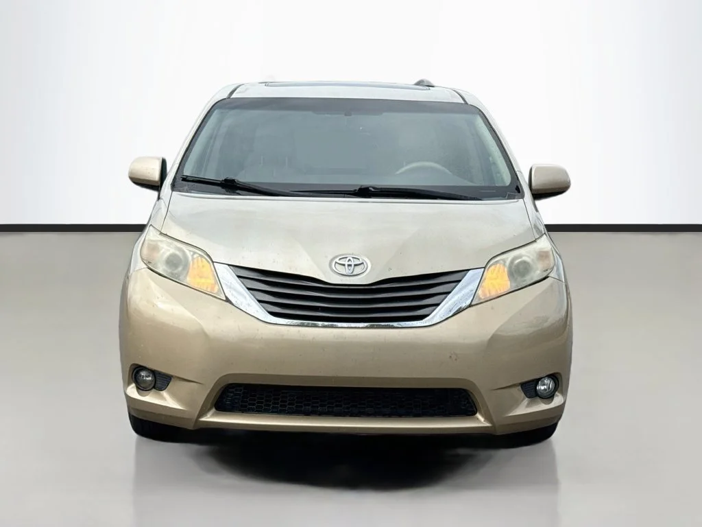 Used 2013 Toyota Sienna XLE with VIN 5TDYK3DC6DS354515 for sale in Indian Trail, NC