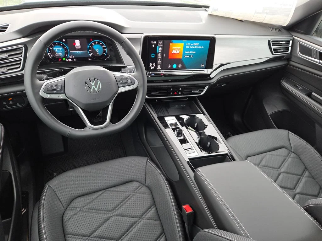 New 2026 Avocado Green Pearl Volkswagen 2.0T SE w/Technology image 11