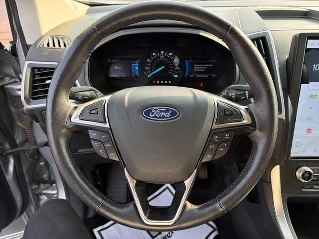 Used 2024 Silver Ford SEL image 21