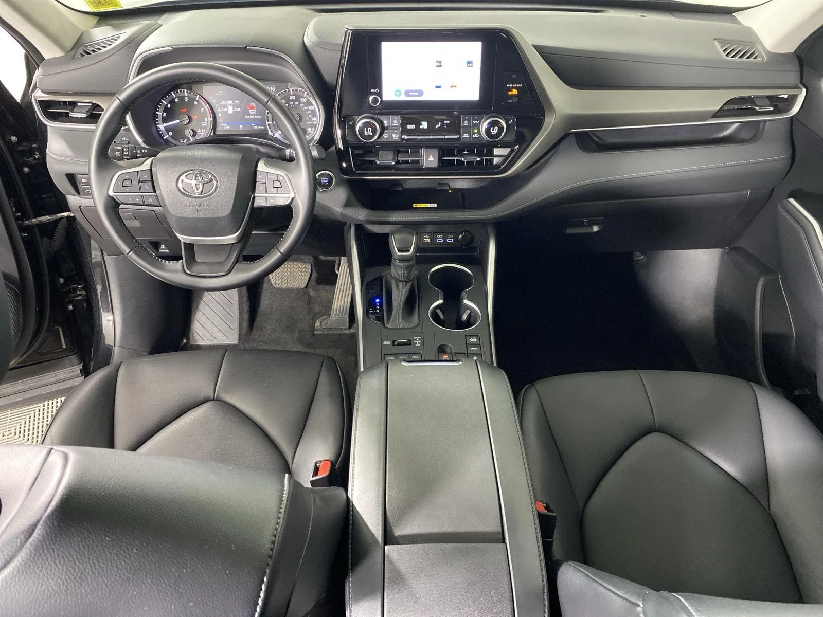 Used 2023 Midnight Black Metallic Toyota XLE image 27
