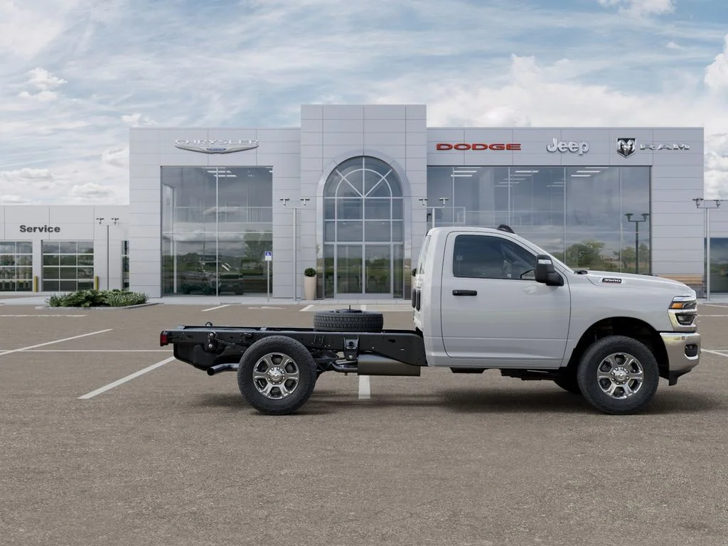 2025 RAM 3500 Chassis Tradesman - Photo 21