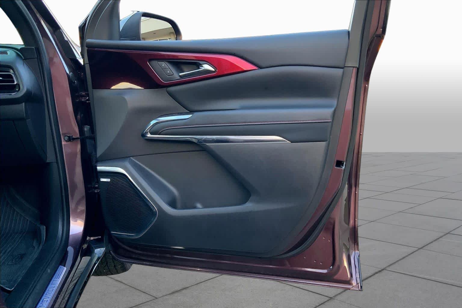 Used 2026 Stardust Metallic Chevrolet FWD RS image 22