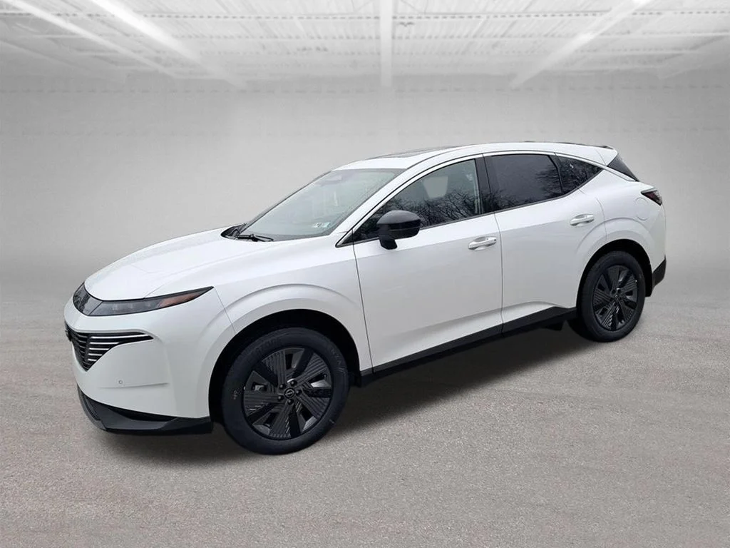 New 2026 White Nissan SL image 2