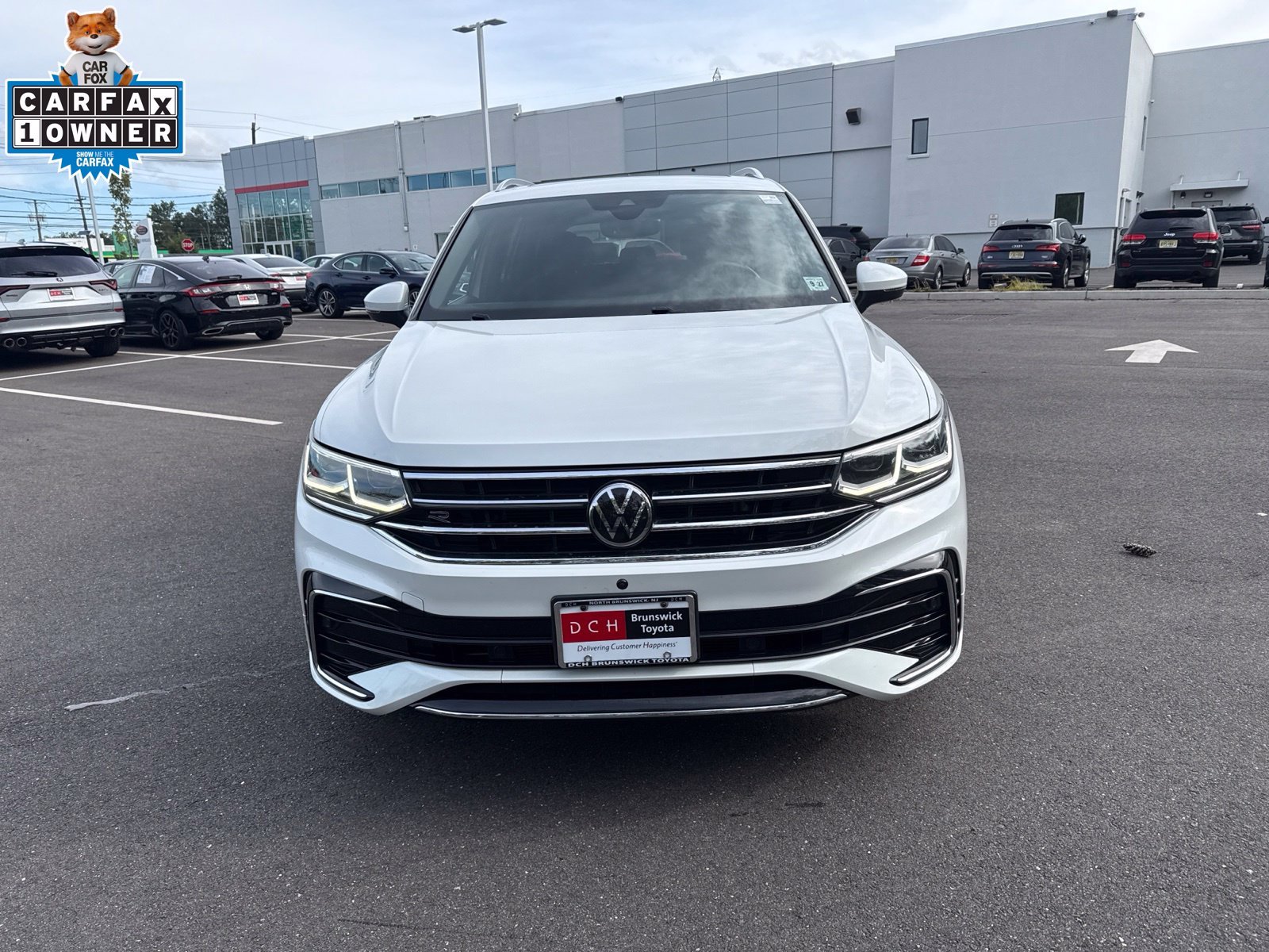 Used 2022 White Volkswagen 2.0T SEL R-Line image 2