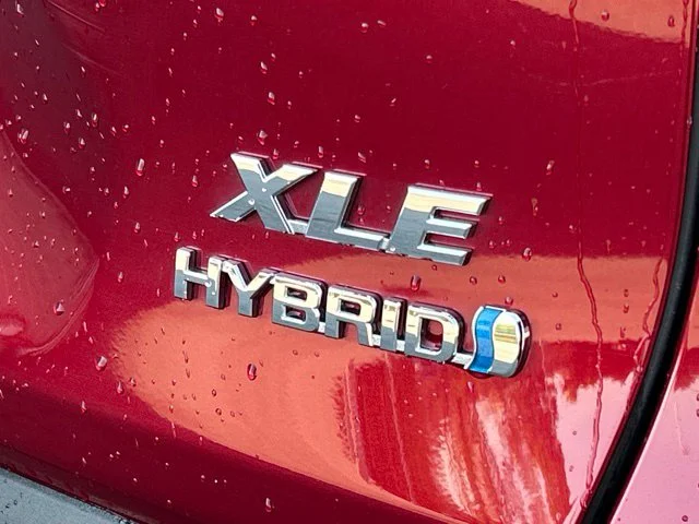 Used 2024 Red Toyota XLE image 11