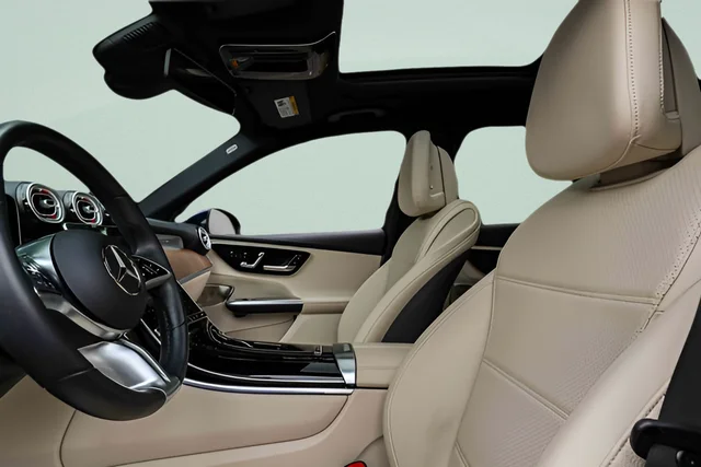 Used 2023 Blue Mercedes-Benz GLC 300 image 9