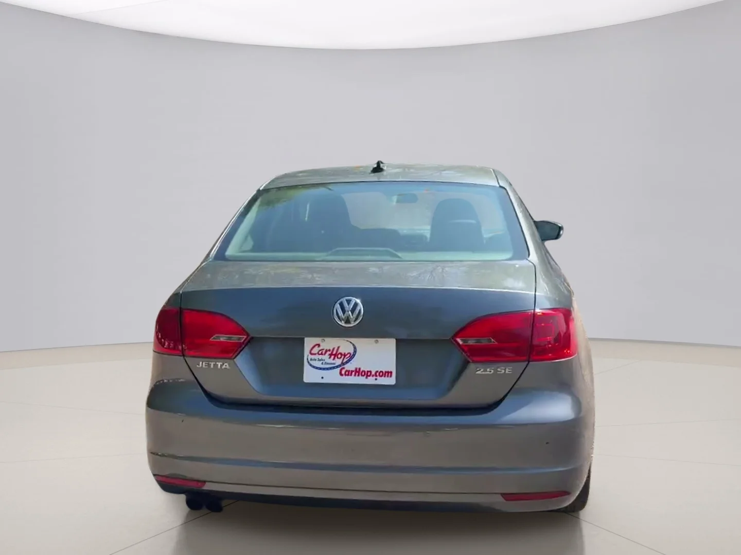 Used 2011 Black Volkswagen SE image 4