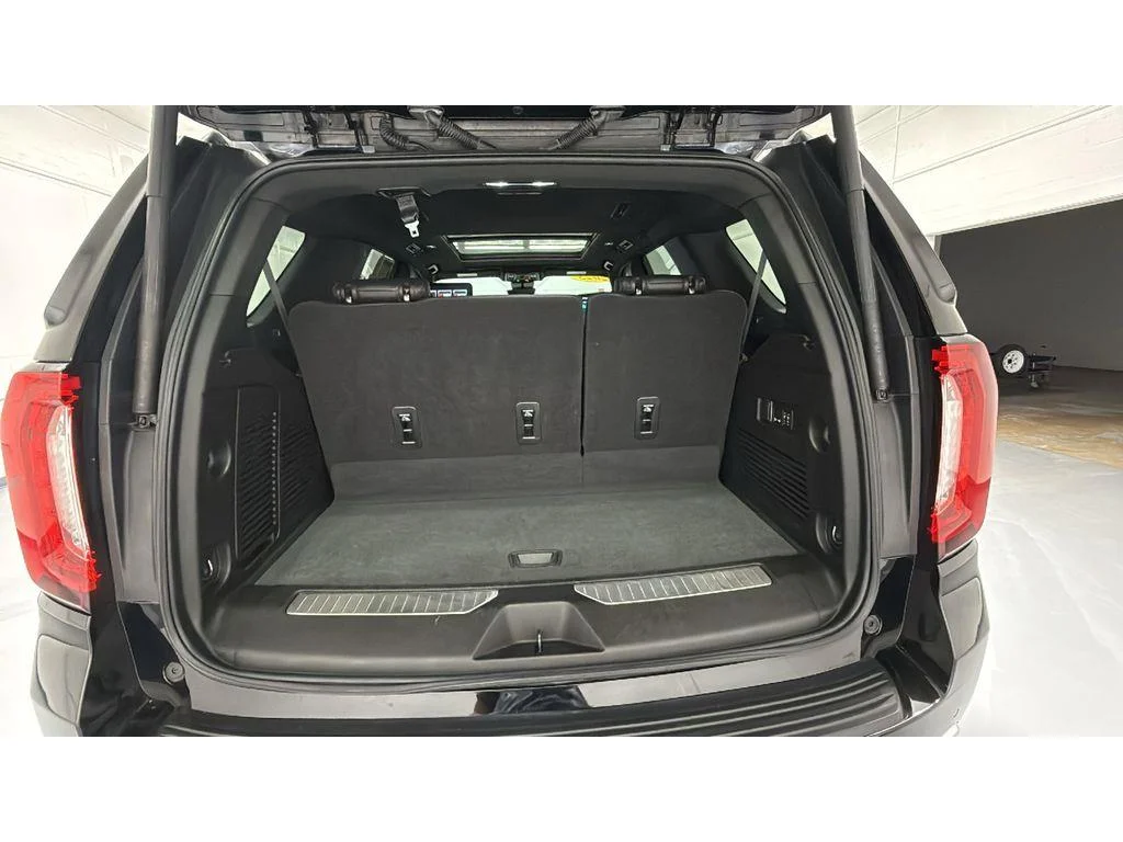 Used 2023 Onyx Black GMC Denali image 8