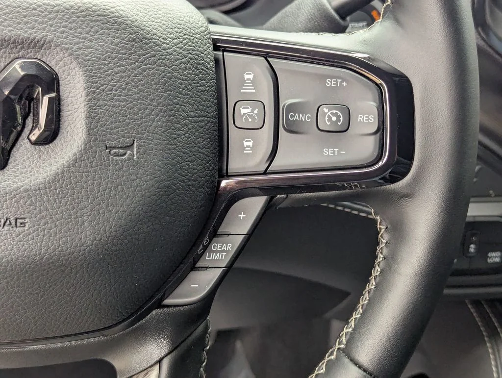 2026 RAM 3500 Limited - Photo 19
