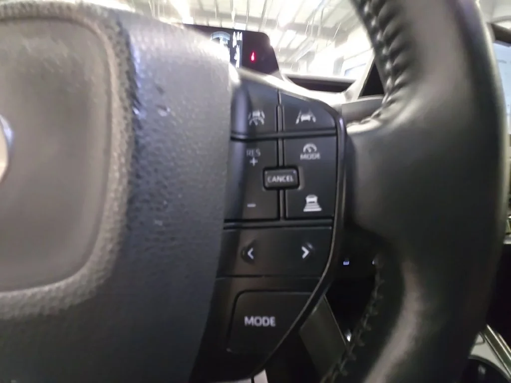 Used 2025 Silver Toyota LE image 25