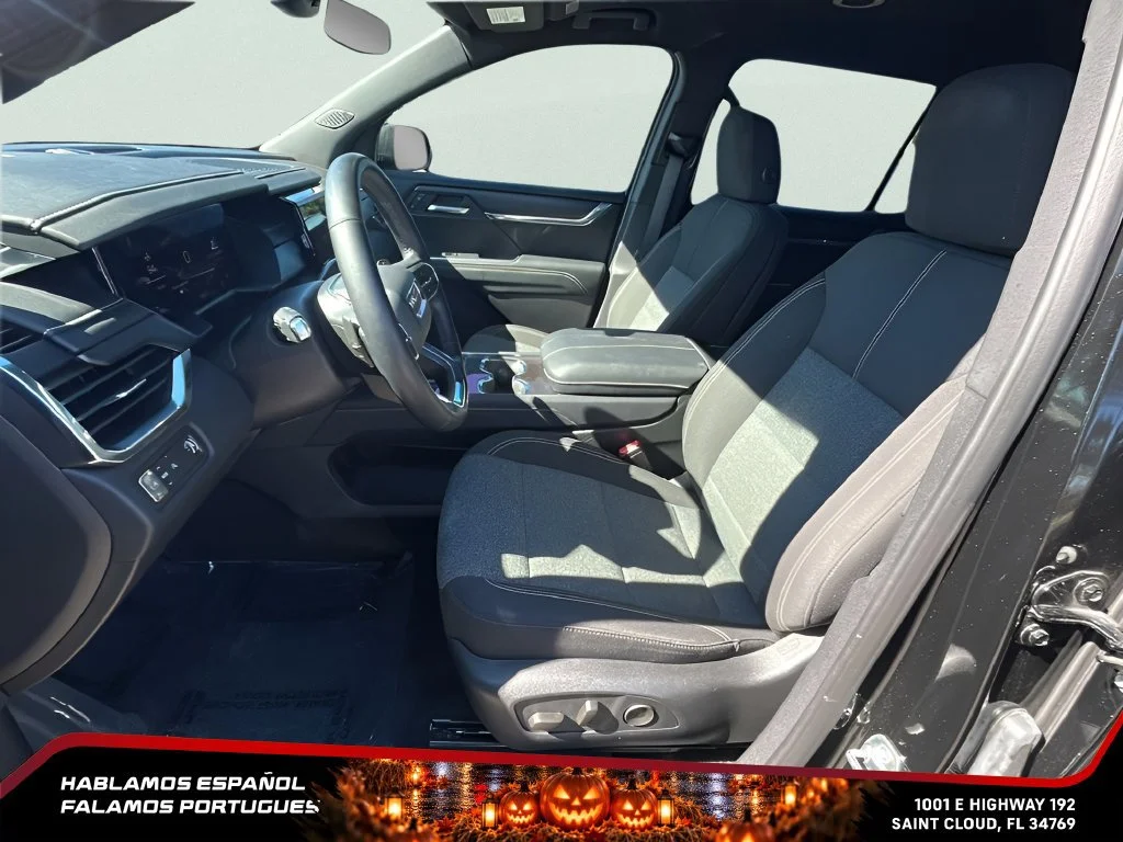 Used 2025 Ebony Twilight Metallic GMC Elevation image 14