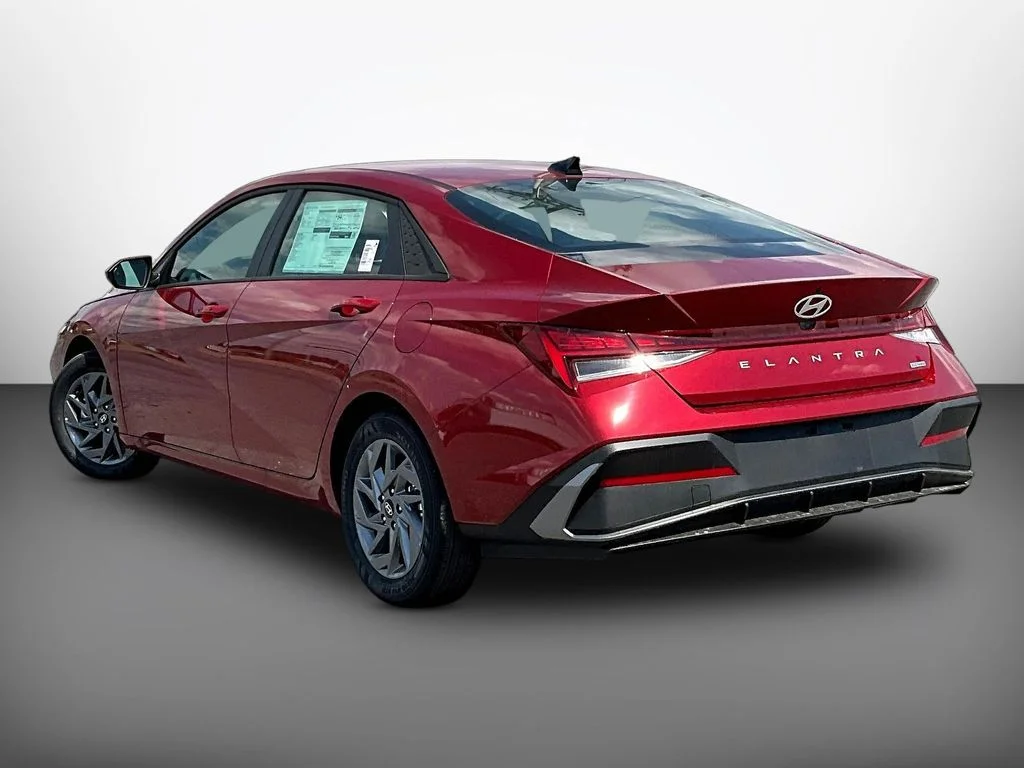 New 2026 Red Hyundai Blue image 3