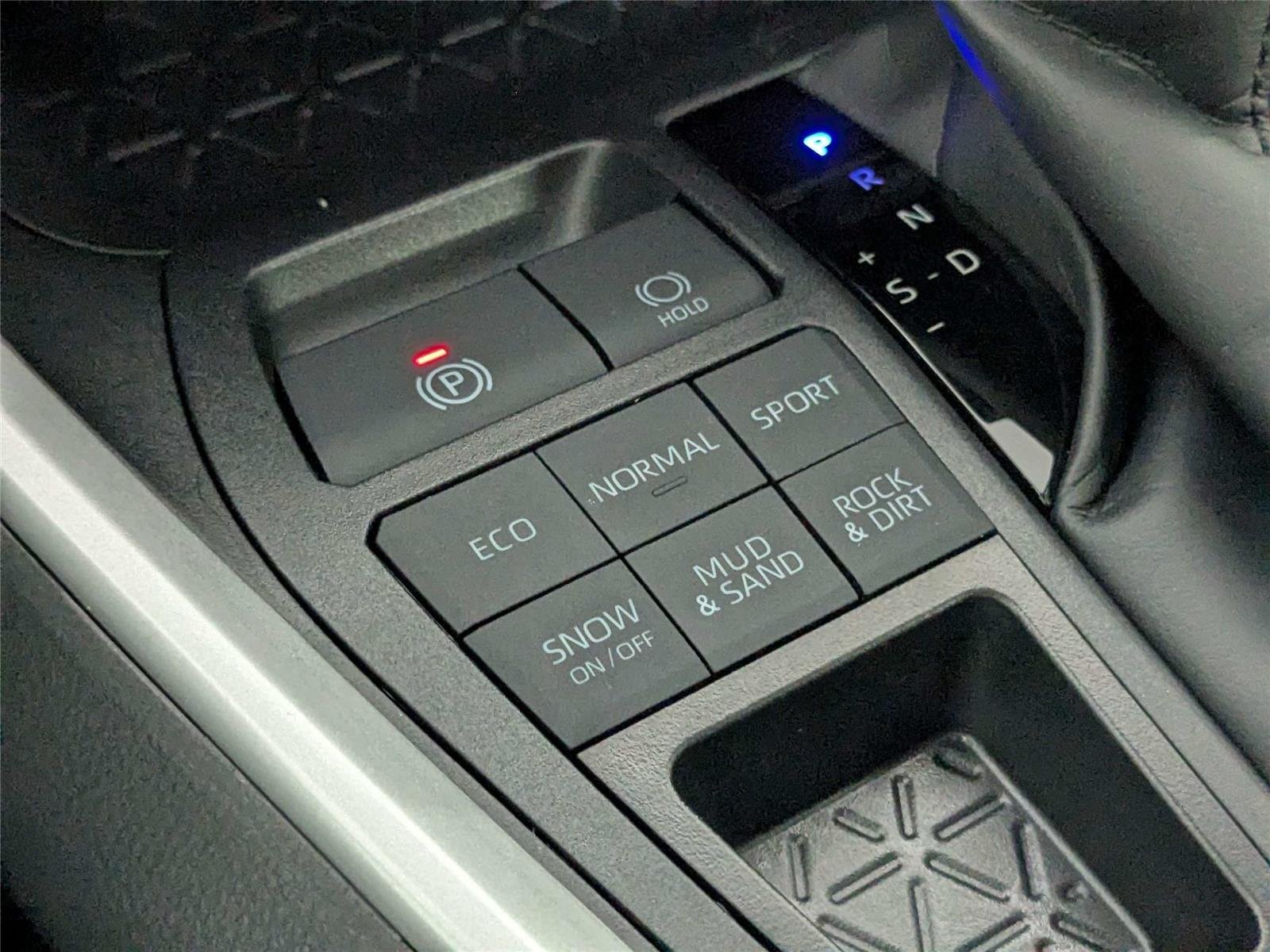 Certified Used 2025 Magnetic Gray Metallic Toyota XLE image 27
