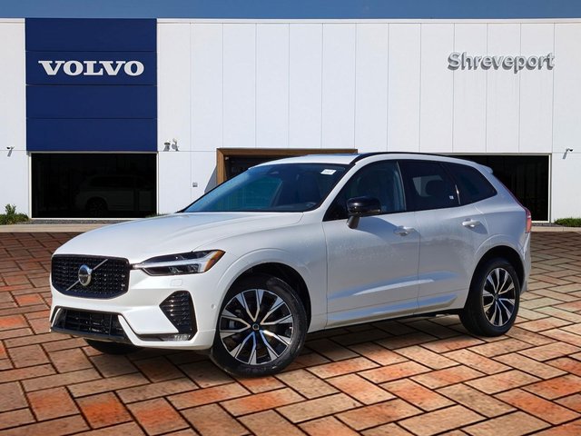2024 Volvo XC60 Plus Dark Theme