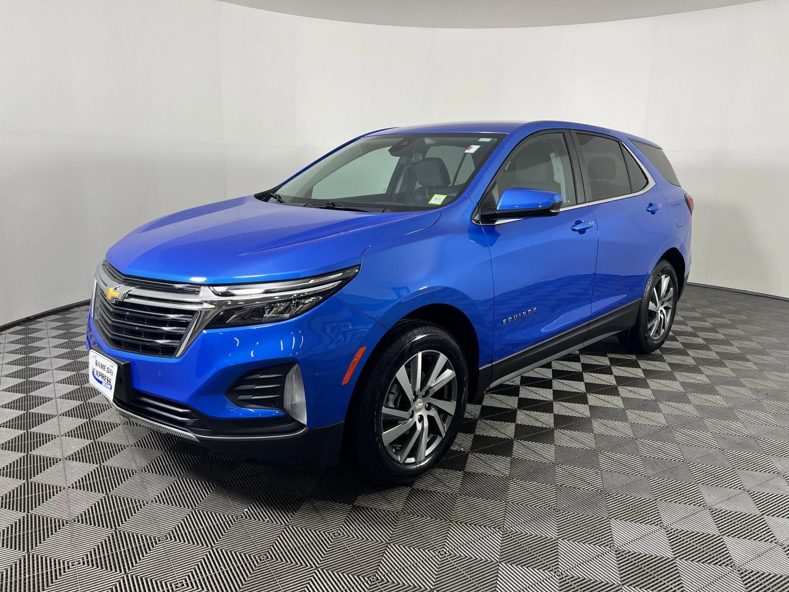 Used 2024 Riptide Blue Metallic Chevrolet LT image 28