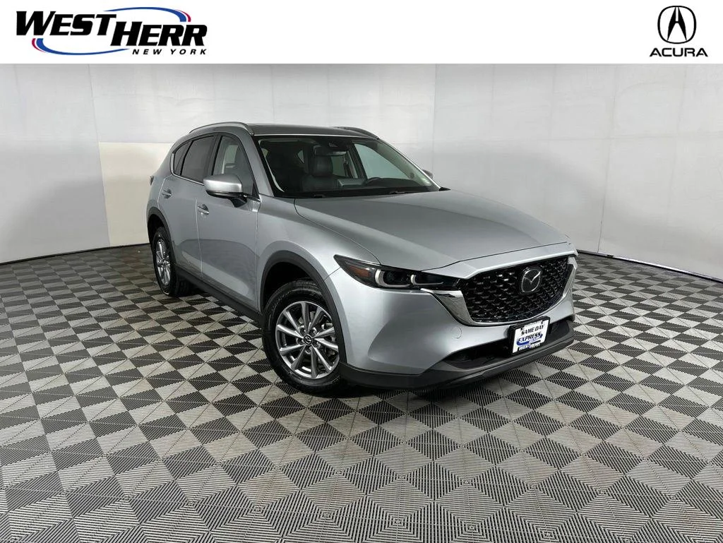 2023 Mazda CX-5 S Preferred package Auto AWD's photo