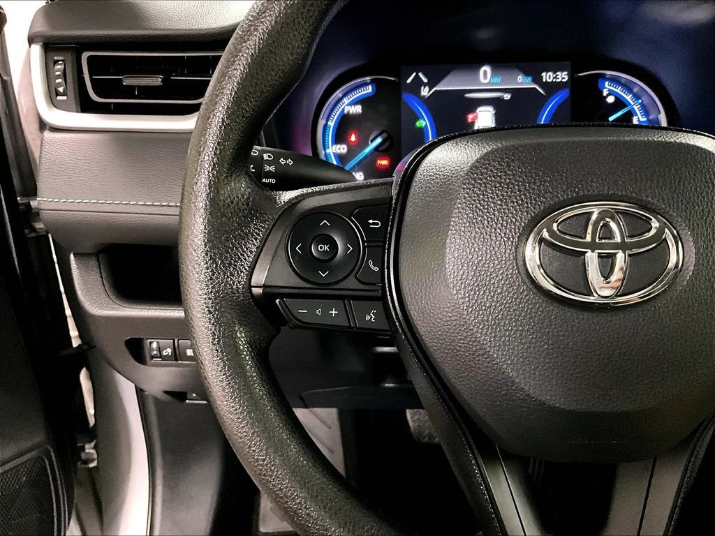 Used 2025 Silver Toyota XLE image 22