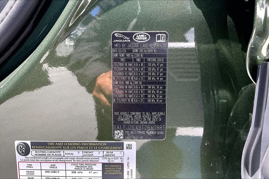 New 2026 WOOLSTONE GREEN Land Rover S 300PS  image 8