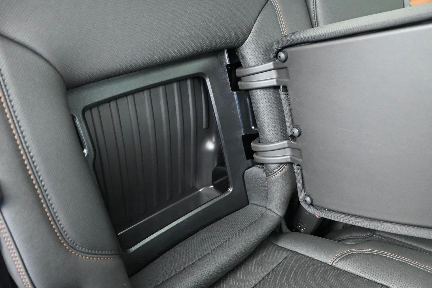 2026 GMC Sierra 1500 AT4 - Photo 14