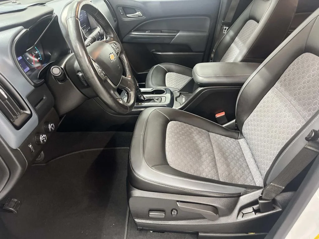 Used 2021 SUMMIT WHITE Chevrolet 4WD Z71 image 11