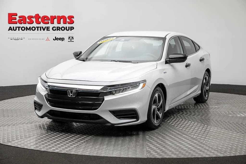 Used 2022 White Honda EX image 1