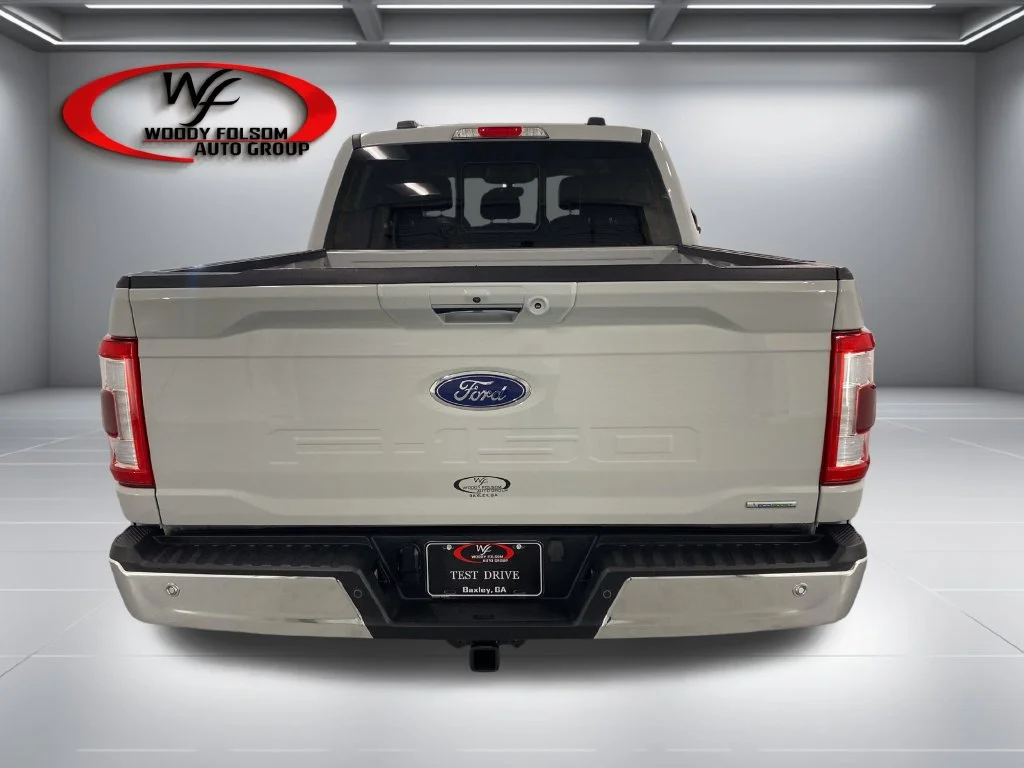 Used 2023 White Ford Lariat image 9