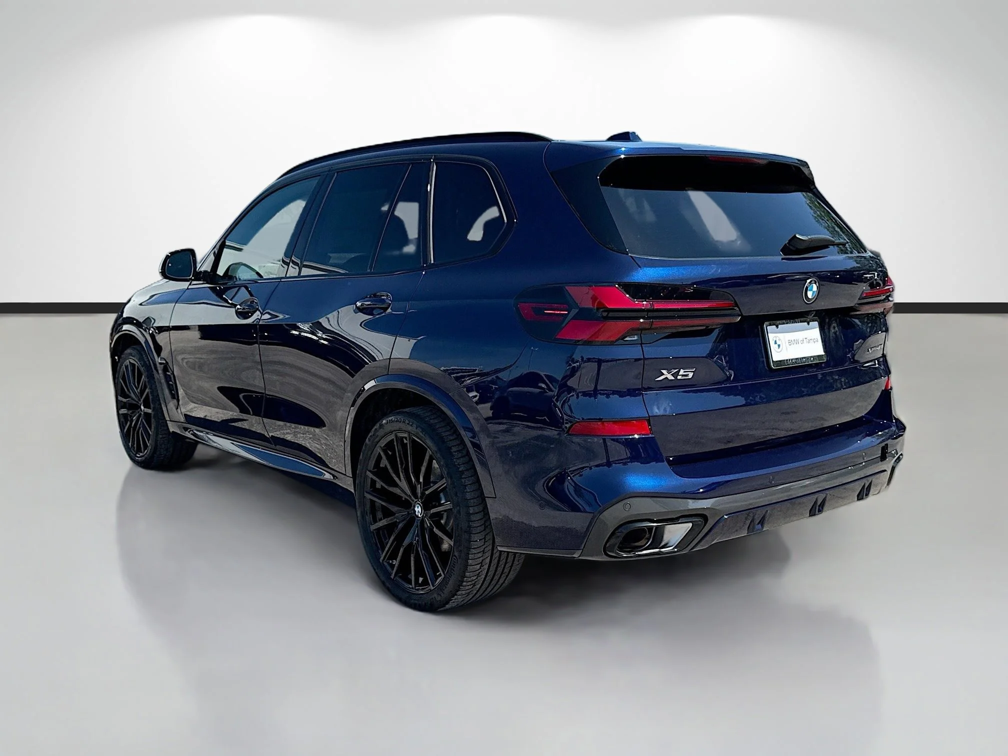 New 2026 Tanzanite Blue II Metallic BMW xDrive40i image 5