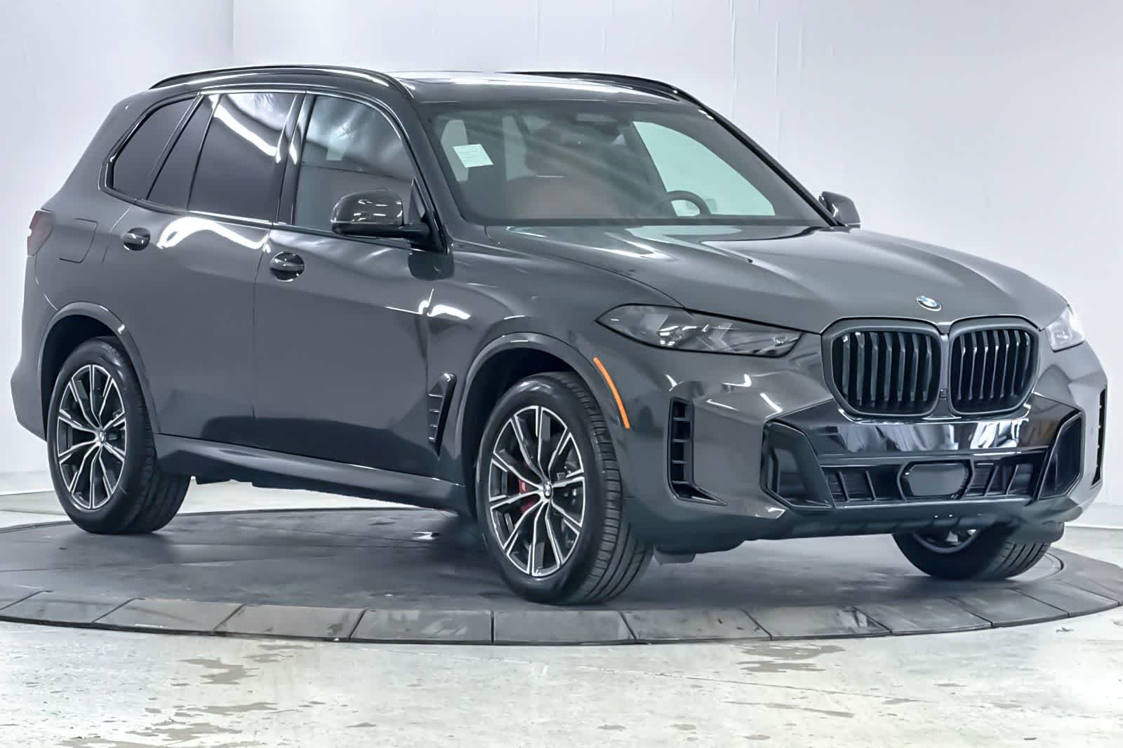 New 2026 Dravit Grey Metallic BMW xDrive40i image 9
