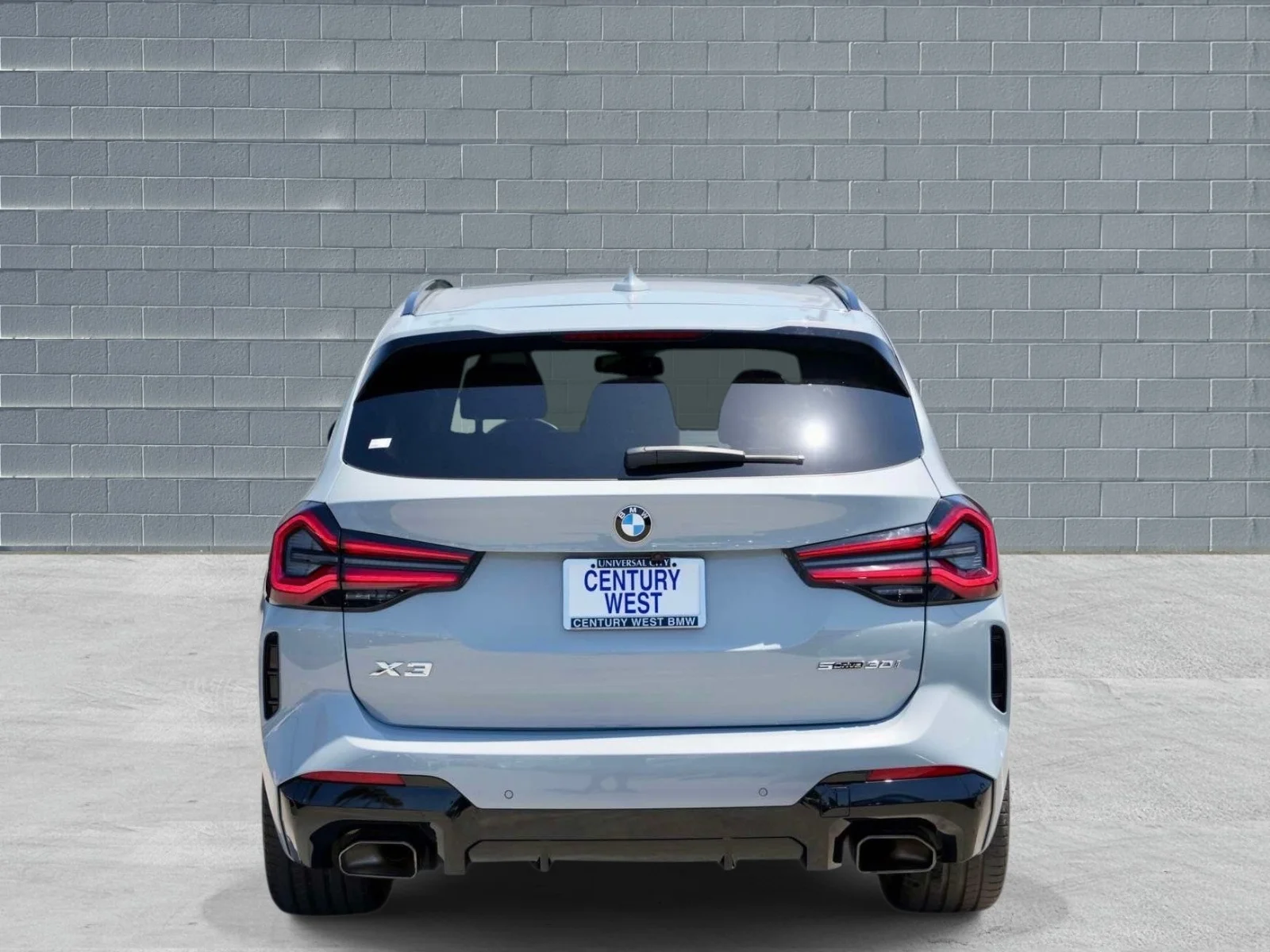 Certified Used 2023 Brooklyn Grey Metallic BMW sDrive30i Sports Activity Vehicle South Africa image 4
