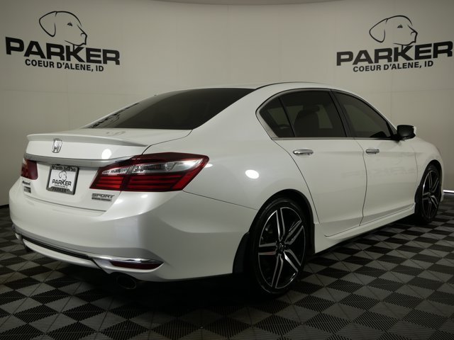Used 2017 White Orchid Pearl Honda Sport SE image 5
