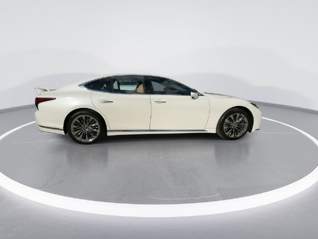 Certified Used 2021 EMINENT WHITE PEARL Lexus 500 Base image 9