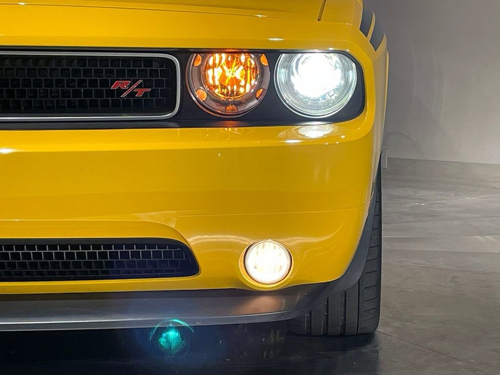 2012 Dodge Challenger R/T - Photo 14